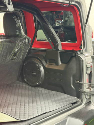 Jeep Wrangler Rubicon 2021 , ម្ចាស់ដេីម​ទិញខ្លាញ់គោ​ , 3មុឺនគីទ្បូ​