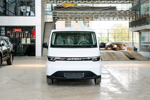 JMC TOURING EV ដឹកទំនិញថ្មី