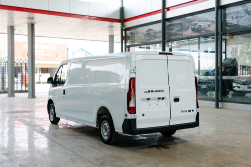 JMC TOURING EV ដឹកទំនិញថ្មី