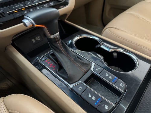 Kia Grand Carnival 2020 V6 សាំង ឡានទិញខ្លាញ់គោក្រុមហ៊ុន