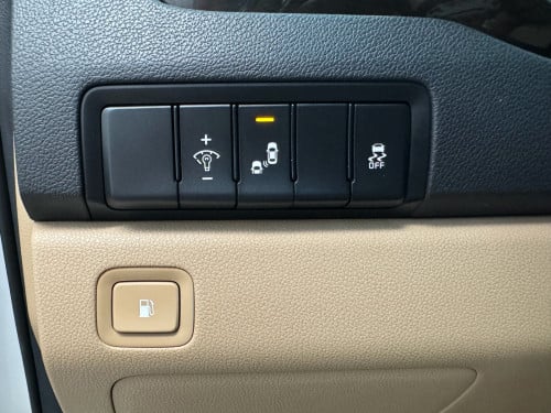Kia Grand Carnival 2020 V6 សាំង ឡានទិញខ្លាញ់គោក្រុមហ៊ុន
