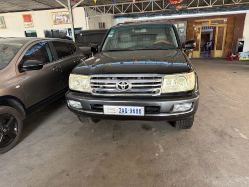 Land Cruiser 2003.