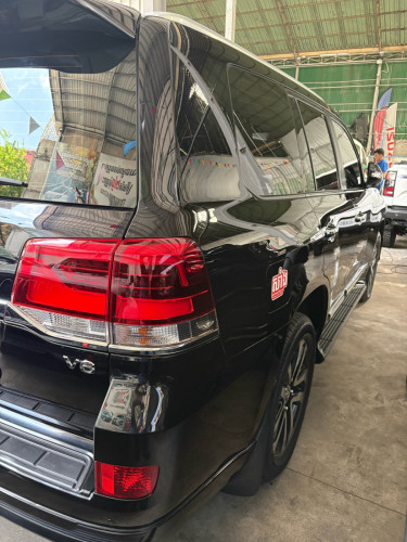 Land Cruiser 2019 មហាថ្មី​