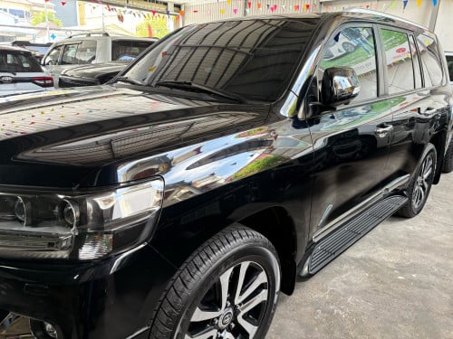 Land Cruiser 2019 មហាថ្មី​
