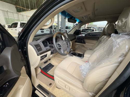 Land Cruiser 2019 មហាថ្មី​