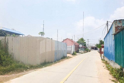 Land for Sale near Road 105 & National Road 2, Kandal Stoeung District