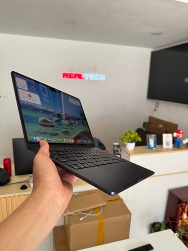 MacBook Air M2 13inch 2022