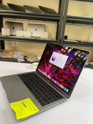 Macbook Pro Year2016 Touch Bar