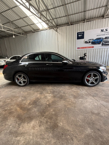 MERCEDES BENZ C300 AMG LINE⚜️FULL option