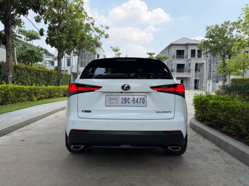 NX 200T F-Sport 2016 ប៉ុង 2 ប៉ូតុង 6 ក្នុង ឆឺរី កាម៉េរា 360 មួយជុំឡាន 38,$$$ ចរចារ ឡានស្អាត មេឡាន