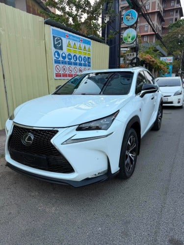 NX200T F-Sport 2016