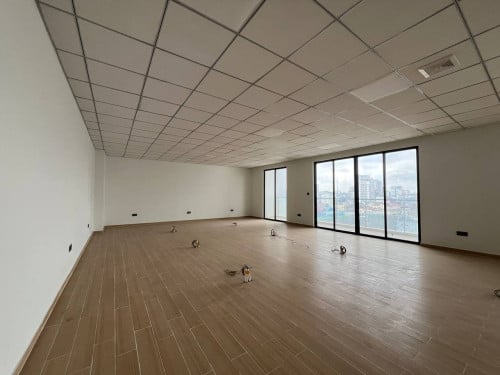 Office for rent at Bkk1   (Of-273) ការិយាល័យជួលនៅបឹងកេងកង1 មានបន្ទប់ទឹកឯកជន