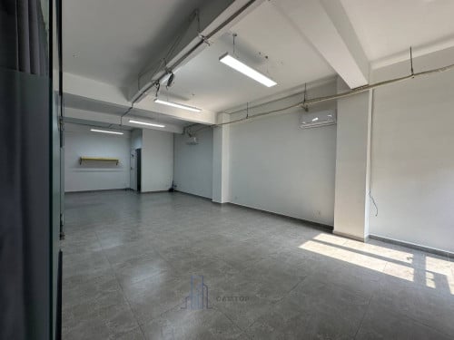 Office Space 90 sqm for Rent in Toul Tom Poung Area