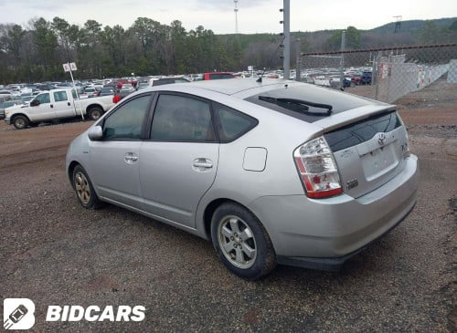 prius 09 h foull​ ឡានមកតាមផ្លូវ​ ឡានថ្មី​ ប៉ះតិចប៉ផុត