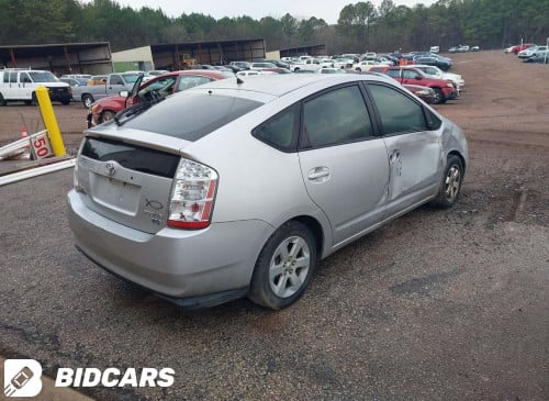 prius 09 h foull​ ឡានមកតាមផ្លូវ​ ឡានថ្មី​ ប៉ះតិចប៉ផុត