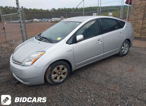 prius 09 h foull​ ឡានមកតាមផ្លូវ​ ឡានថ្មី​ ប៉ះតិចប៉ផុត