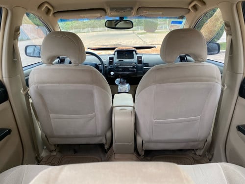 Prius 2005 half full