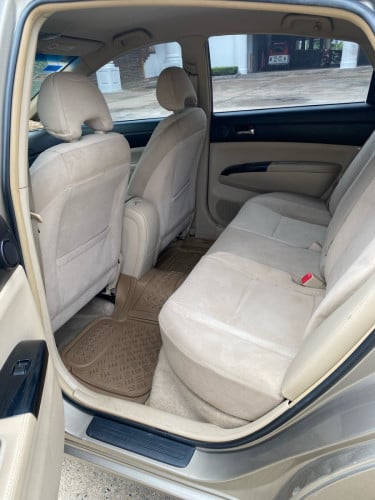 Prius 2005 half full