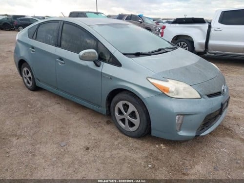 Prius 2012 option3 ពណ៍ផ្សែងបារីឡាននៅតាមផ្លូវ សាង 14xxx$រៀប 16xxx$