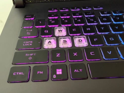 ROG Strix G713RM Gaming Laptop – លក់ពីម្ចាស់ផ្ទាល់! $6xx (អាចចរចាបាន)