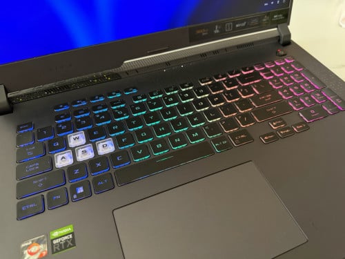 ROG Strix G713RM Gaming Laptop – លក់ពីម្ចាស់ផ្ទាល់! $6xx (អាចចរចាបាន)