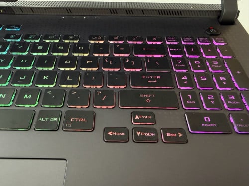 ROG Strix G713RM Gaming Laptop – លក់ពីម្ចាស់ផ្ទាល់! $6xx (អាចចរចាបាន)