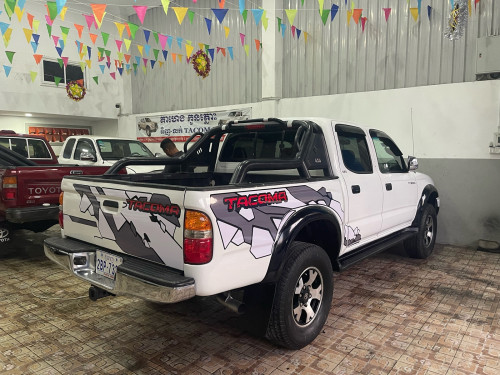Tacoma 03 មានABS V6 អូតូប៉ុងភ្លើង ឡានថ្មី