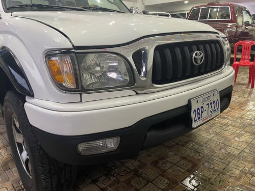Tacoma 03 មានABS V6 អូតូប៉ុងភ្លើង ឡានថ្មី