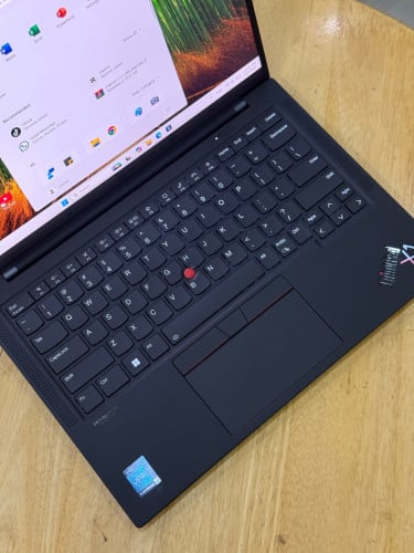Thinkpad X1 Carbon Gen10, 14” 4K, ជំនាន់ទី12th