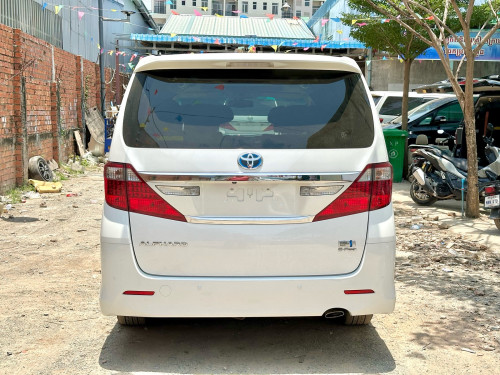 TOYOTA ALPHARD 2012 Hybrid Full Option ពណ៌ស ក្នុងខ្មៅ