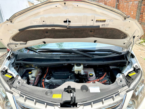 TOYOTA ALPHARD 2012 Hybrid Full Option ពណ៌ស ក្នុងខ្មៅ