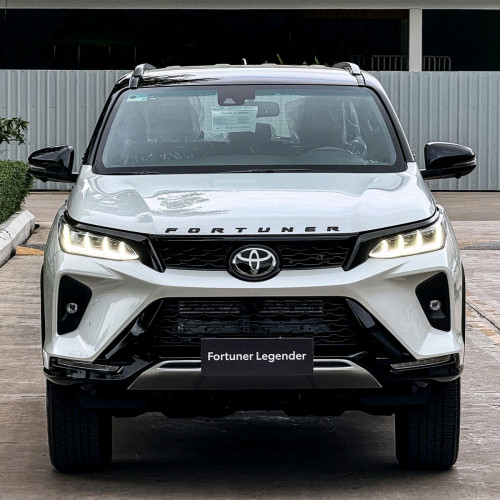 TOYOTA Fortuner Legender 2026