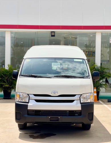 TOYOTA Hiace 16 កៅអី (រោងចក្រជប៉ុន)