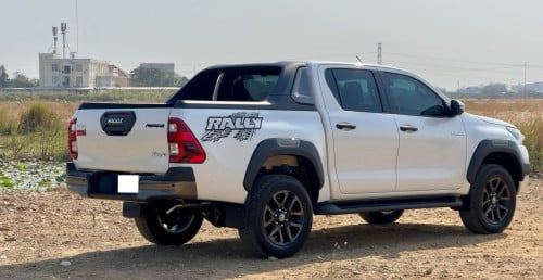 TOYOTA Hilux Revo RALLY 2026