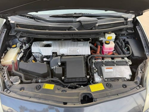 Toyota prius 2012 options 3 plug in