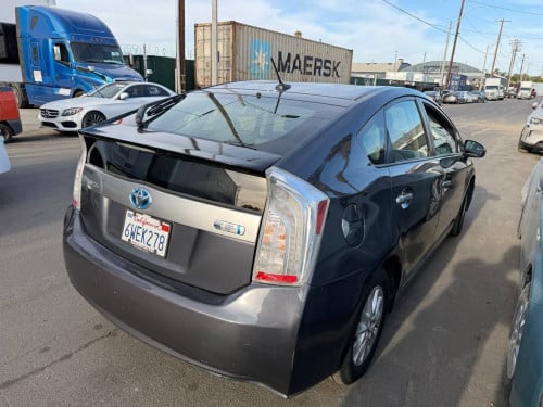 Toyota prius 2012 options 3 plug in