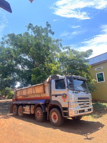 Trago ឡាននៅថ្មីដូចក្នុងរូប