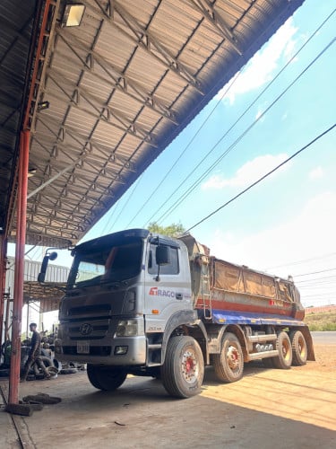 Trago ឡាននៅ​ថ្មីដូចក្នុងរូប