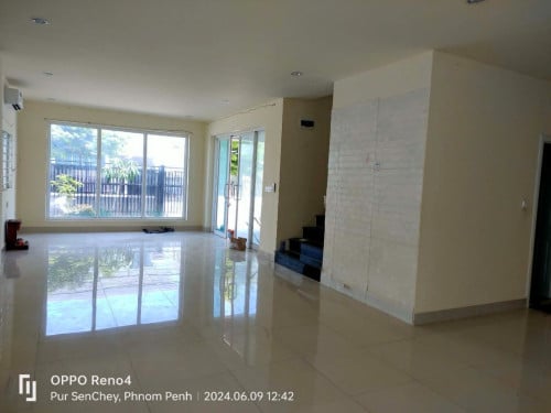 Villa for Rent (ផ្ទះវីឡាសម្រាប់ជួល)
