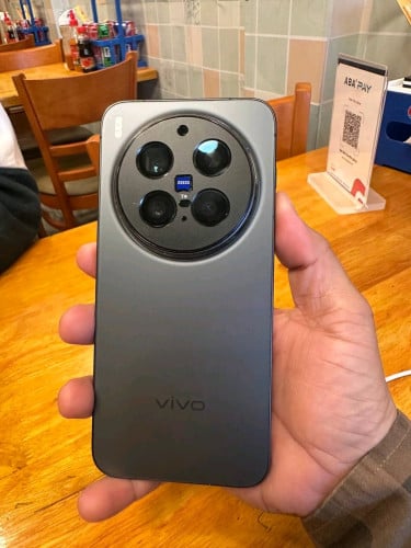 Vivo X300 Pro 12/256g  នៅស្អាត Full Set