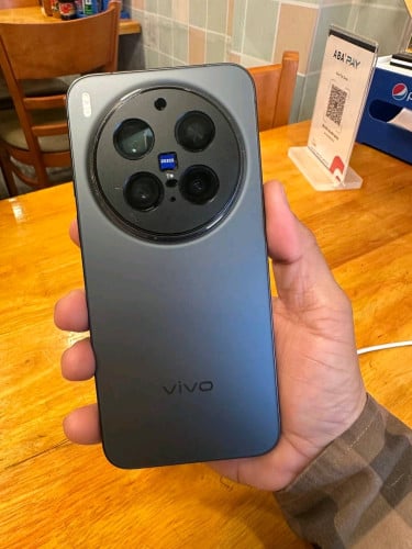 Vivo X300 Pro 12/256g  នៅស្អាត Full Set