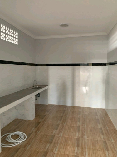 WH 1300m2 at Sensok for rent
