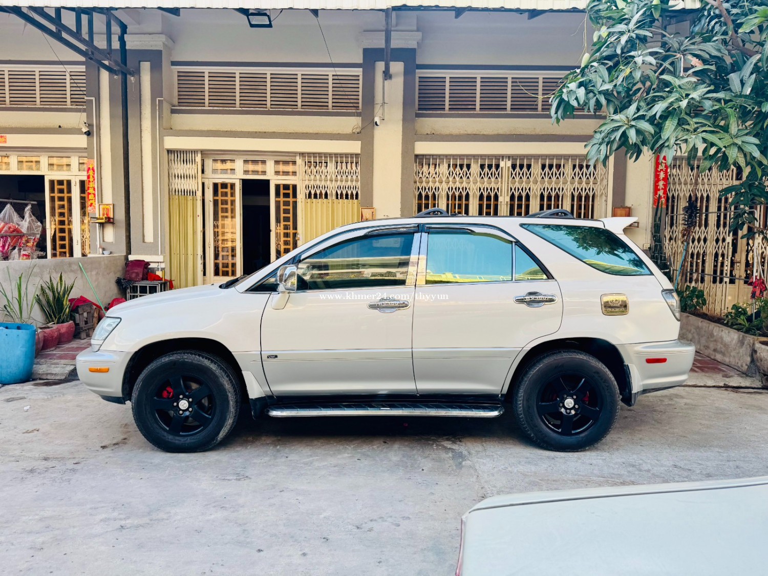 Lexus RX300 ឆ្នាំ2001 price $10900.00 in Chaom Chau 1, Por Senchey ...