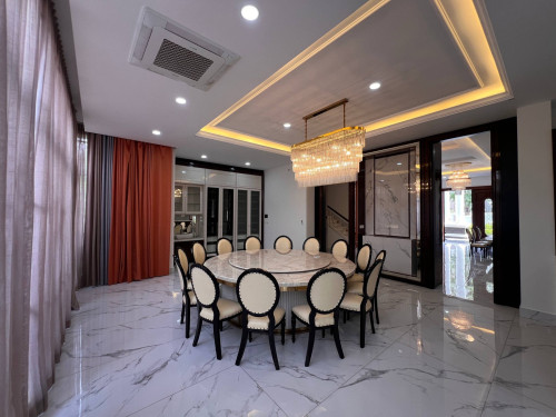 វីឡាឃីងអេ(កែង)សម្រាប់លក់