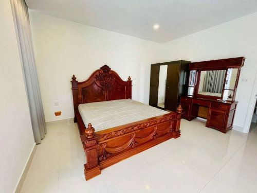 វីឡាភ្លោះ សម្រាប់លក់
