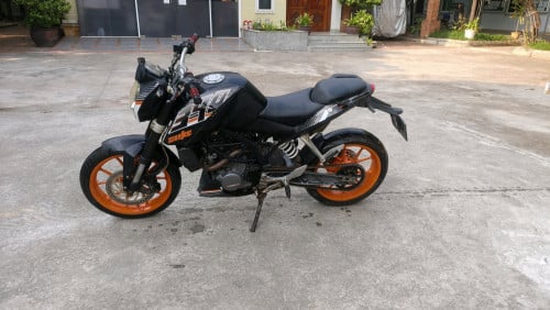 តម្លៃក្រោមទីផ្សារ