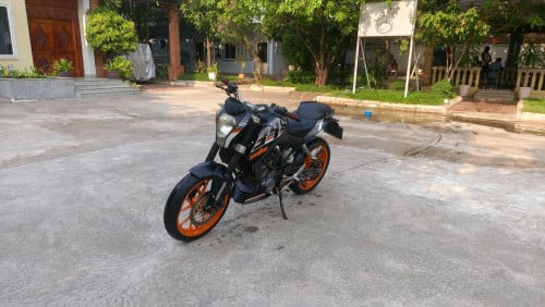 តម្លៃក្រោមទីផ្សារ