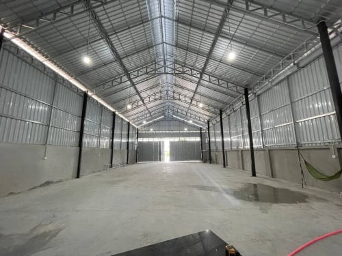 ឃ្លាំងសម្រាប់ជួលនៅសែនសុខ