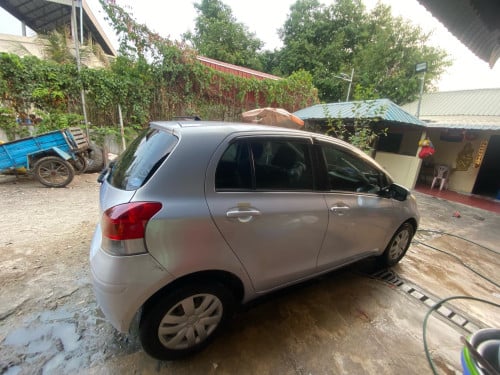 ឡានស្អាតម្ចាស់ដេីម