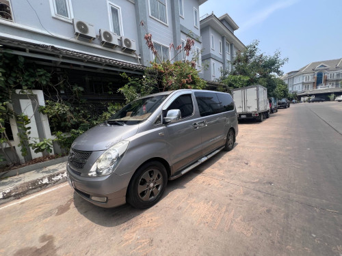 ឡានលក់ ស្តារិច012 ទំលាក់ពន្ធ08 ឡានជិះផ្ទាល់ មិនបុក
